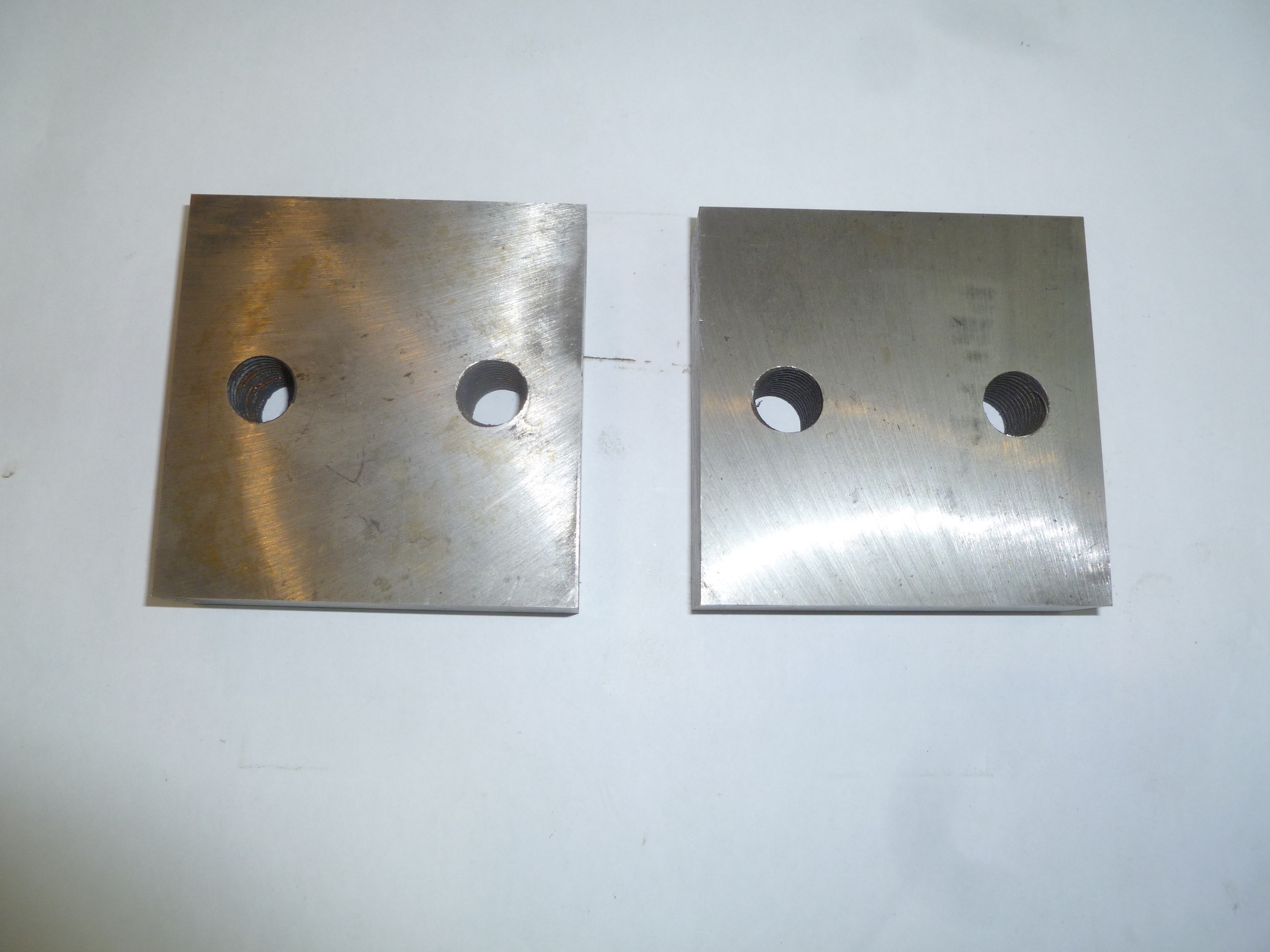 картинка Нож для резчика арматуры ТСС GQ-50,A.N (к-т из 2-х деталей  с 2 отверстиями М16,90х90х26 мм)